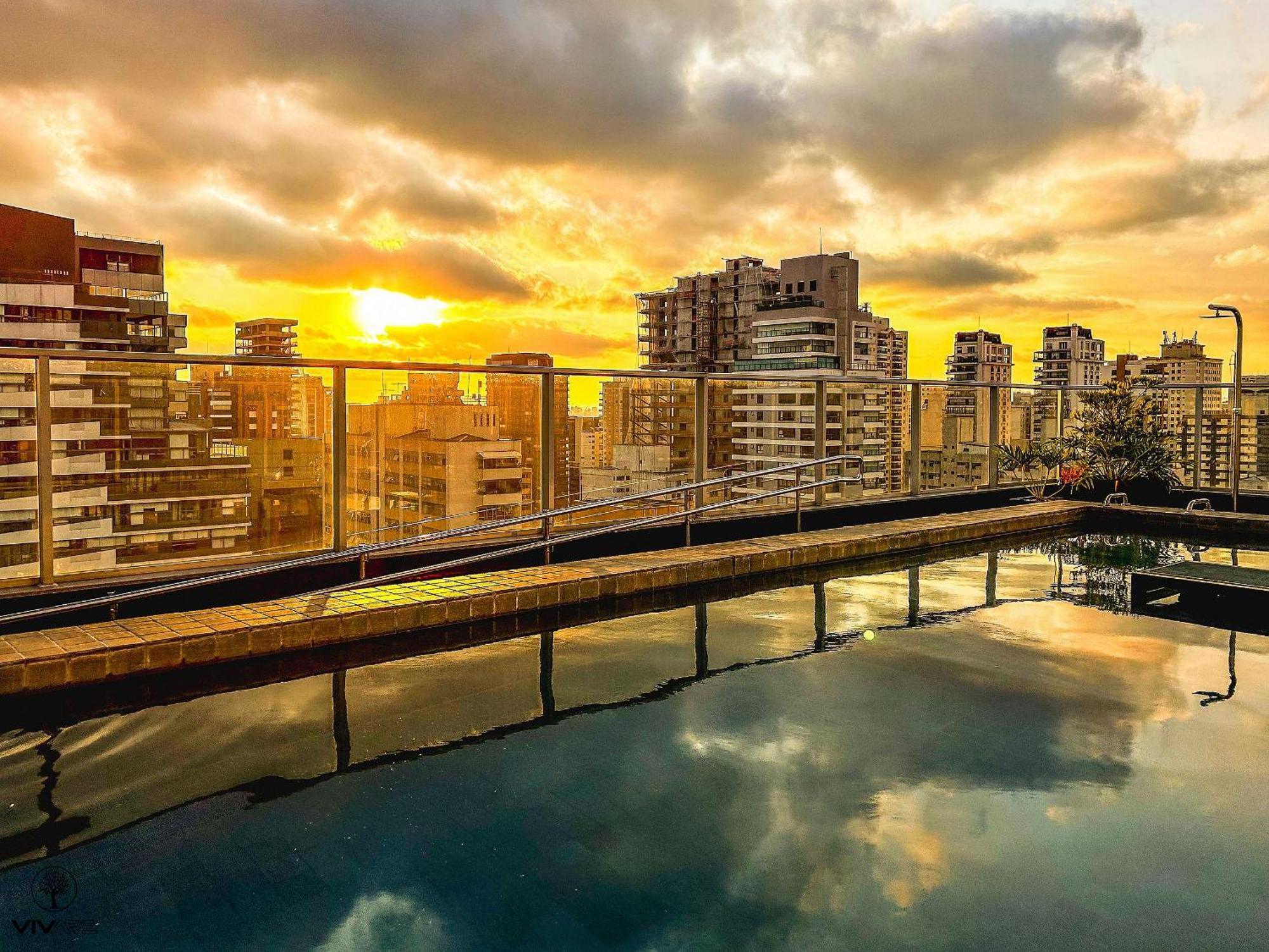 Seasons Pinheiros - Px Hosp Das Clinicas/reboucas * São Paulo